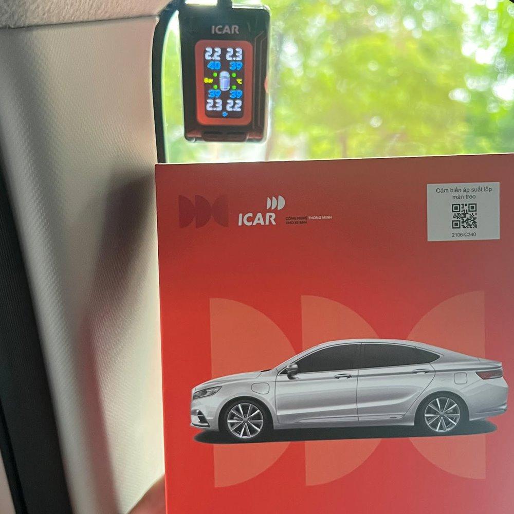 Màn hình cảm biến áp suất lốp ICAR Ellisafe treo trong xe, hiện áp suất và nhiệt độ bốn lốp
